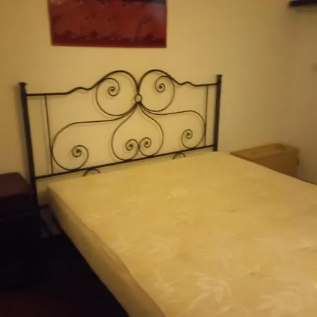 Niguarda Alfred House Апартаменты Брессо