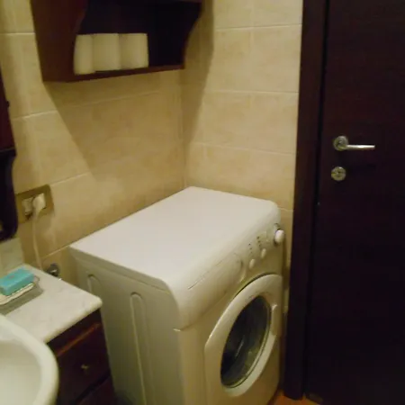 Niguarda Alfred House Апартаменты